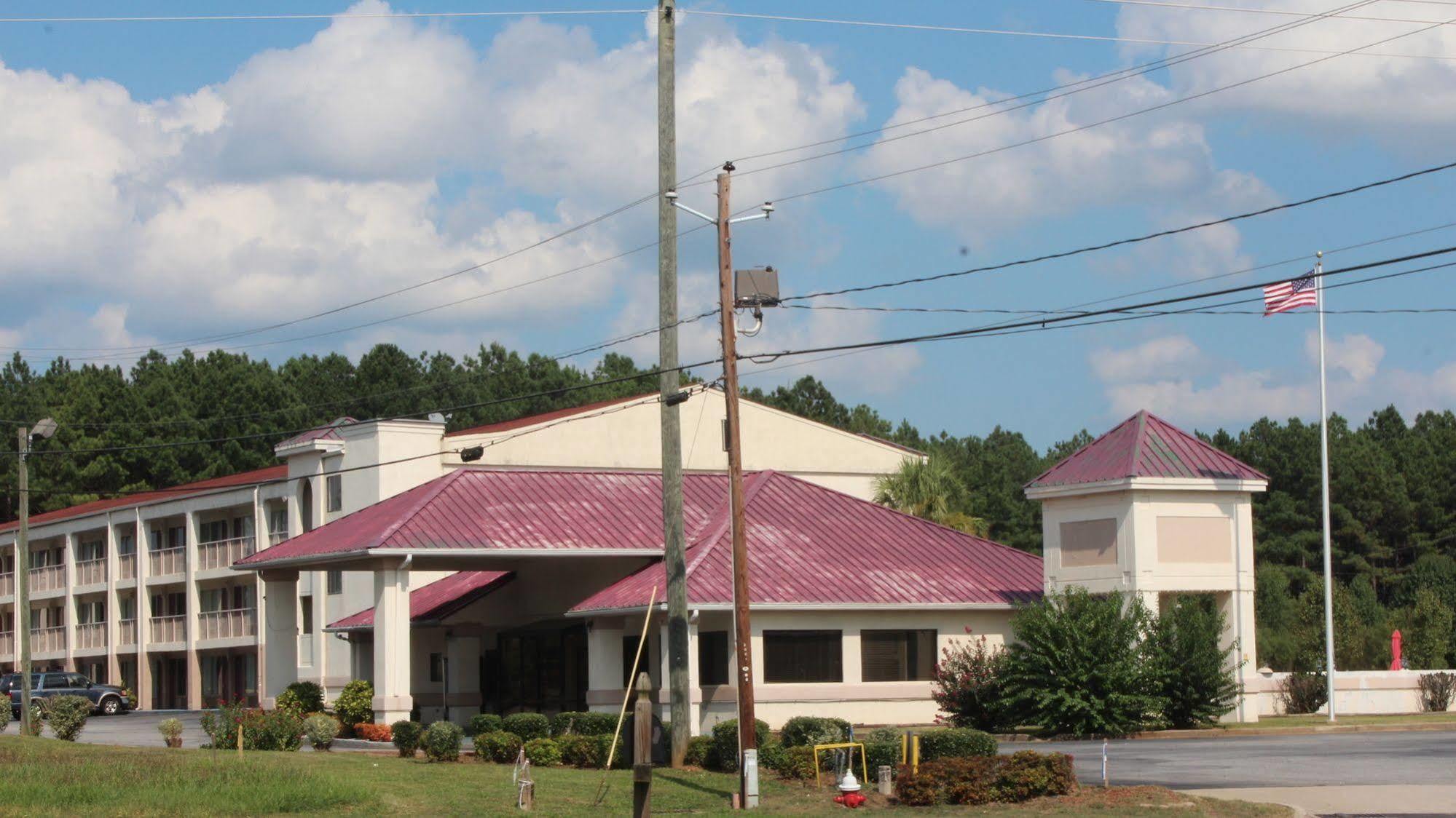 Deerfield Inn & Suites Madison Exterior foto